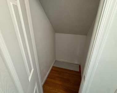 94 Longwood Drive - Photo Thumbnail 16