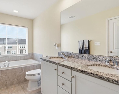 438 Boxelder Drive - Photo Thumbnail 16