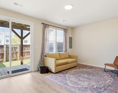 438 Boxelder Drive - Photo Thumbnail 29