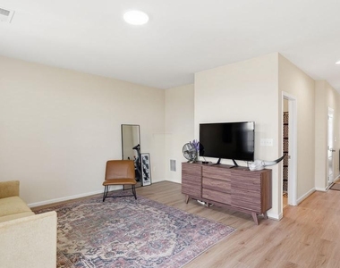 438 Boxelder Drive - Photo Thumbnail 30