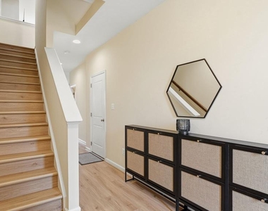 438 Boxelder Drive - Photo Thumbnail 32