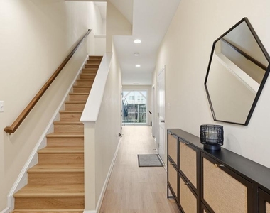 438 Boxelder Drive - Photo Thumbnail 31
