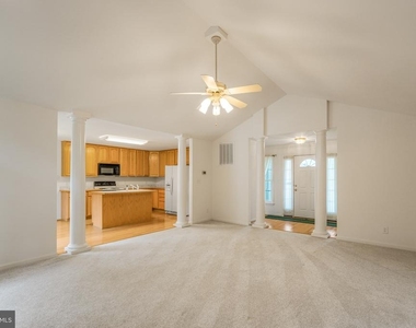10700 Chancellorsville Drive - Photo Thumbnail 14