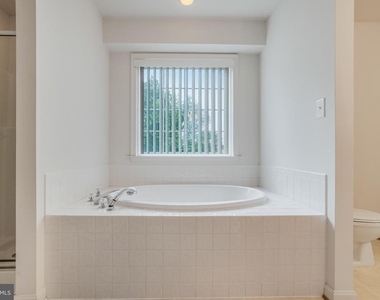 10700 Chancellorsville Drive - Photo Thumbnail 30