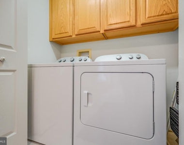 10700 Chancellorsville Drive - Photo Thumbnail 26