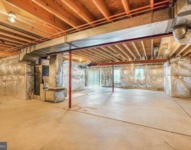 10700 Chancellorsville Drive - Photo Thumbnail 43
