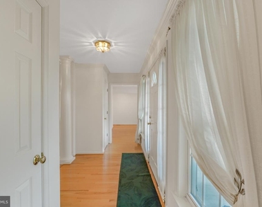10700 Chancellorsville Drive - Photo Thumbnail 34