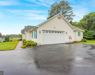 10700 Chancellorsville Drive - Photo Thumbnail 2