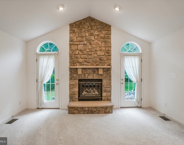 10700 Chancellorsville Drive - Photo Thumbnail 13