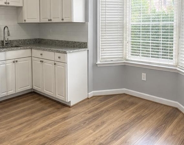 3422 Tendril Court - Photo Thumbnail 9