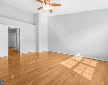6687 Roderick - Photo Thumbnail 19