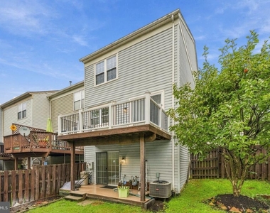 16880 Jed Forest Lane - Photo Thumbnail 32