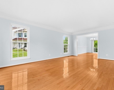 16880 Jed Forest Lane - Photo Thumbnail 7