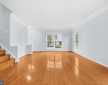16880 Jed Forest Lane - Photo Thumbnail 6