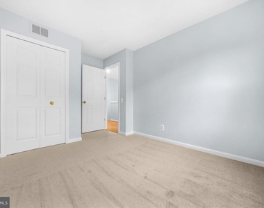 16880 Jed Forest Lane - Photo Thumbnail 27