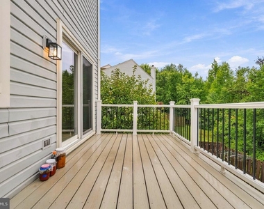 16880 Jed Forest Lane - Photo Thumbnail 15