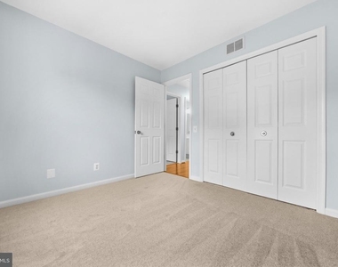 16880 Jed Forest Lane - Photo Thumbnail 25