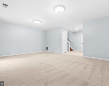 16880 Jed Forest Lane - Photo Thumbnail 17
