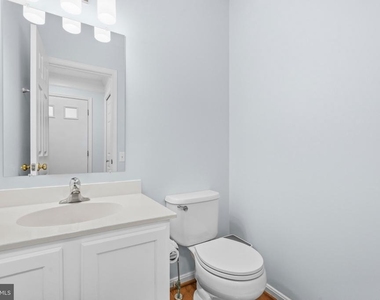 16880 Jed Forest Lane - Photo Thumbnail 16