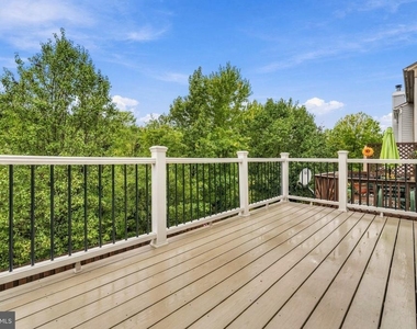 16880 Jed Forest Lane - Photo Thumbnail 14