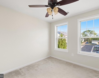 1443 Occoquan Heights Court - Photo Thumbnail 23