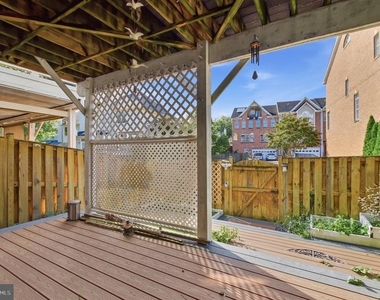 1443 Occoquan Heights Court - Photo Thumbnail 43