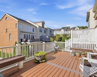 1443 Occoquan Heights Court - Photo Thumbnail 21