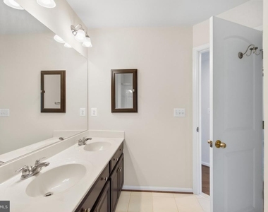 1443 Occoquan Heights Court - Photo Thumbnail 28