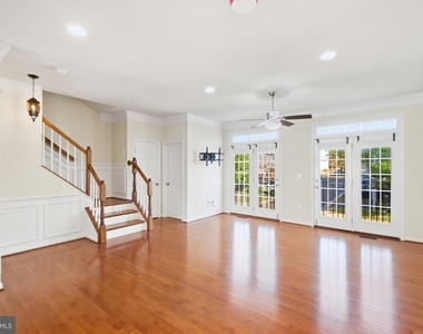 1443 Occoquan Heights Court - Photo Thumbnail 5
