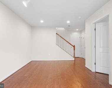 1443 Occoquan Heights Court - Photo Thumbnail 38