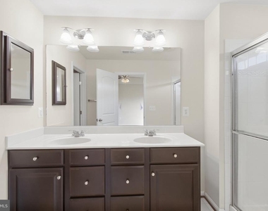 1443 Occoquan Heights Court - Photo Thumbnail 34
