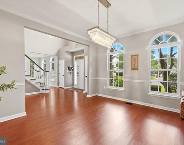 9255 Bowers Brook Place - Photo Thumbnail 4