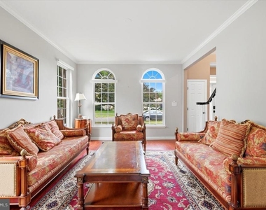 9255 Bowers Brook Place - Photo Thumbnail 6
