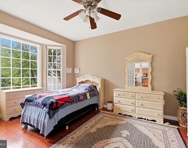 9255 Bowers Brook Place - Photo Thumbnail 18