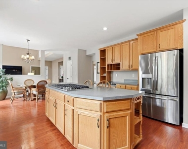 9255 Bowers Brook Place - Photo Thumbnail 11