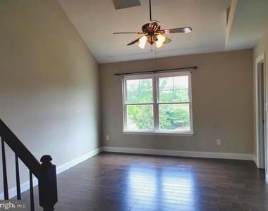 3983 Hartlake Street - Photo Thumbnail 8