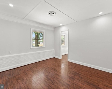 18301 Cabin Road - Photo Thumbnail 29