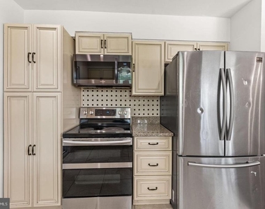 18301 Cabin Road - Photo Thumbnail 15