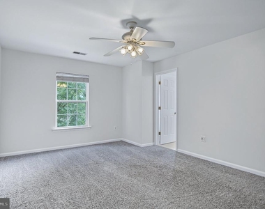 14566 Collingham Place - Photo Thumbnail 37