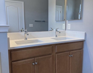 14571 Marlow Street - Photo Thumbnail 12