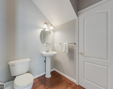 14571 Marlow Street - Photo Thumbnail 11