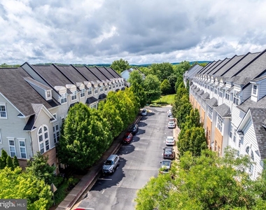14571 Marlow Street - Photo Thumbnail 28