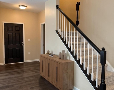 6765 Hampton Bay Lane - Photo Thumbnail 8