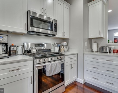 742 Collington Court - Photo Thumbnail 6