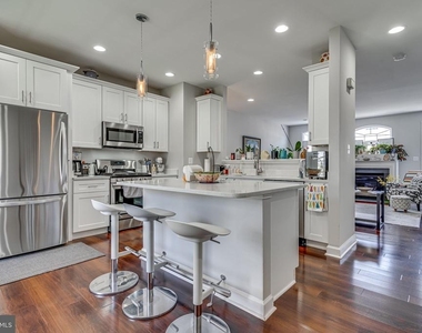742 Collington Court - Photo Thumbnail 4