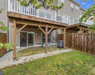 8194 Maude Lane - Photo Thumbnail 36