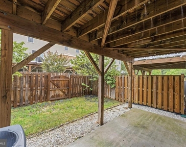 8194 Maude Lane - Photo Thumbnail 35