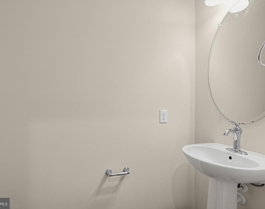3947 Madden Way - Photo Thumbnail 19