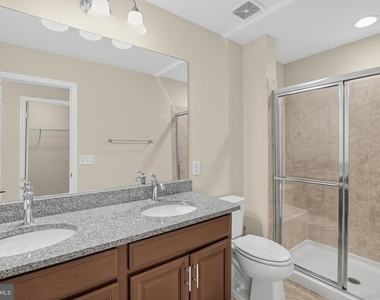 3947 Madden Way - Photo Thumbnail 13