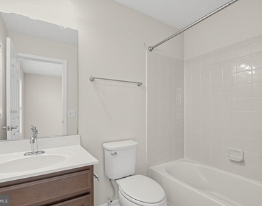 3947 Madden Way - Photo Thumbnail 26
